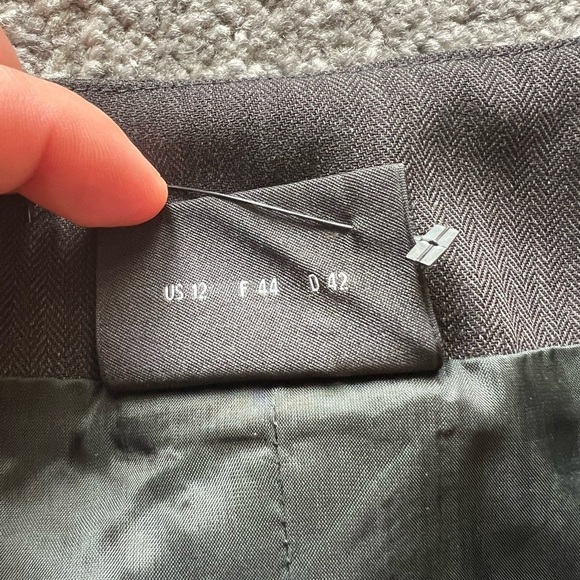 Akris Dark Gray Minimalist Pencil Skirt - Picture 2 of 5